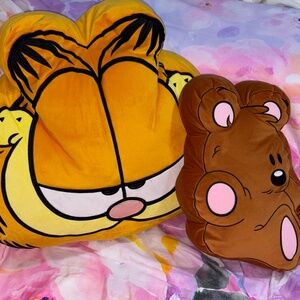 Garfield pillows